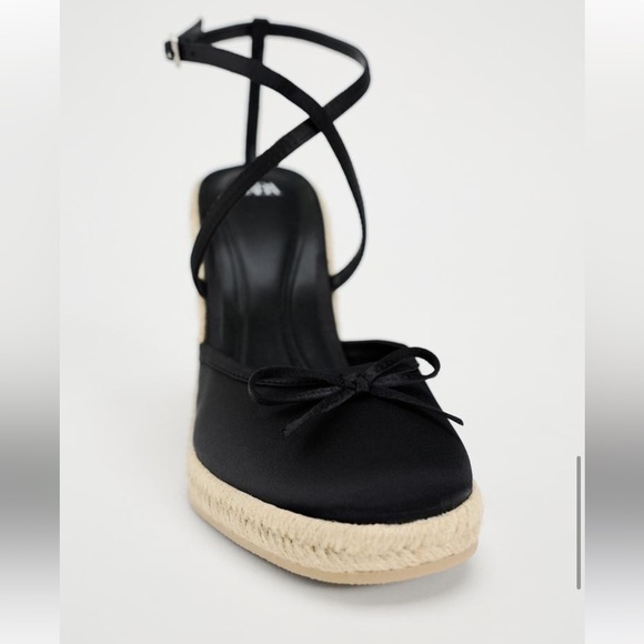 Satin Effect Wedges - Picture 4 of 8